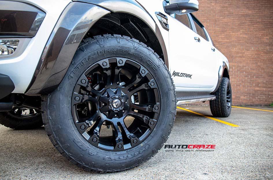 FORD-RANGER-VAPOR-MATTE-BLACK
